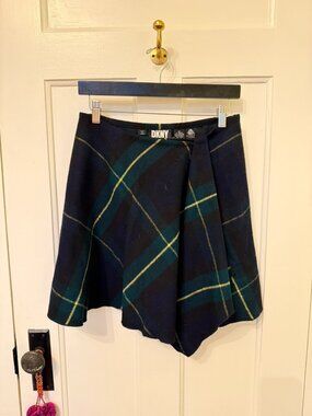 100% Wool DKNY y2k Vintage Plaid Asymmetrical Skirt
